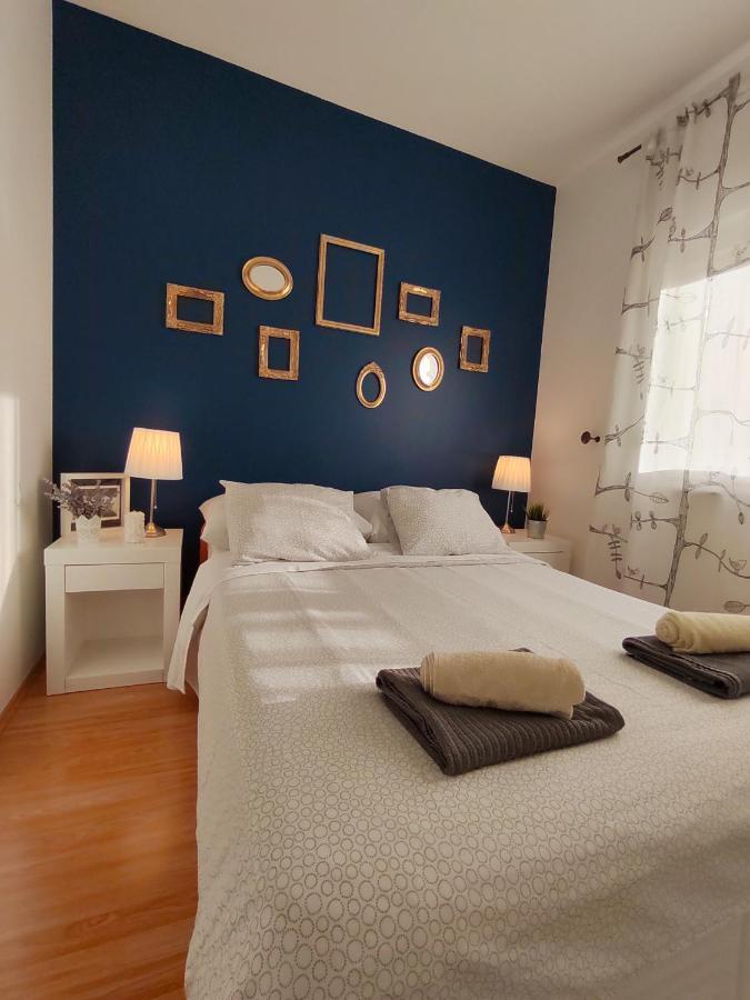 Apartments Karla I Ivano Mandre Εξωτερικό φωτογραφία